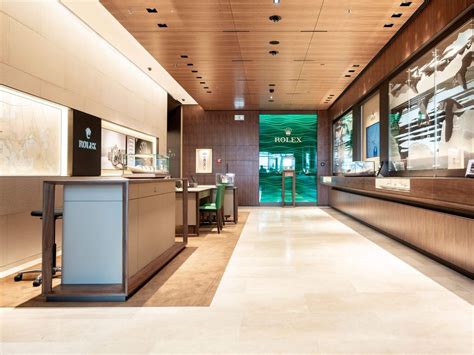 rolex center lausanne horaires|A l'Emeraude, Official Rolex Retailer .